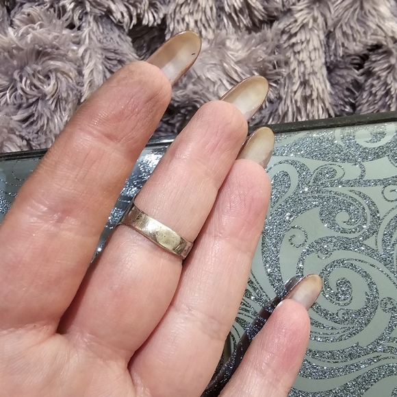 Silver ring - Picture 4 of 5